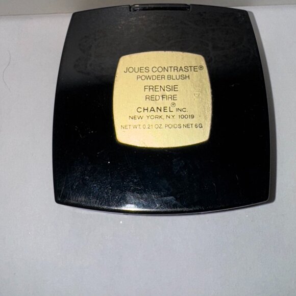 Chanel Red Fire Blush~Rare - Picture 3 of 3